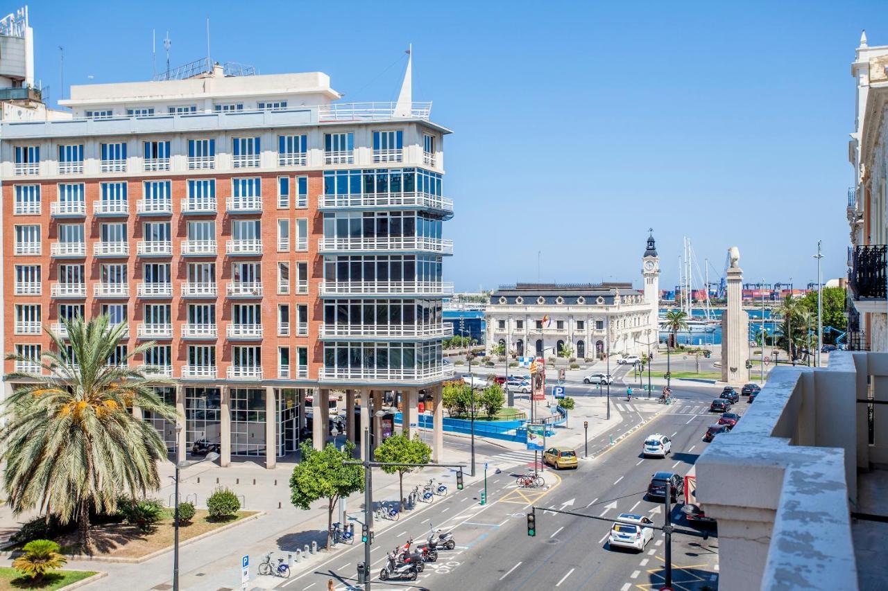 Puerto Beach Suites Valencia Exterior foto