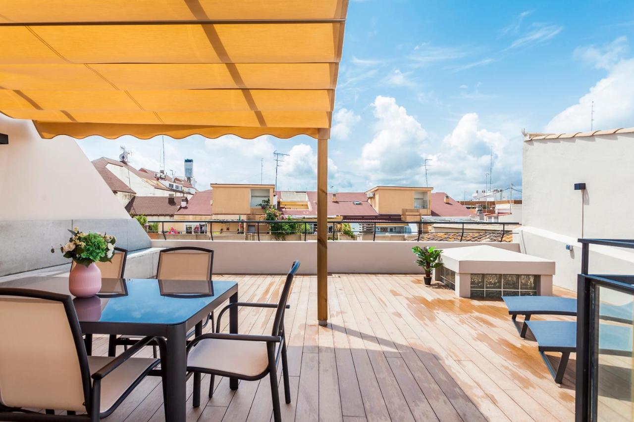 Puerto Beach Suites Valencia Exterior foto